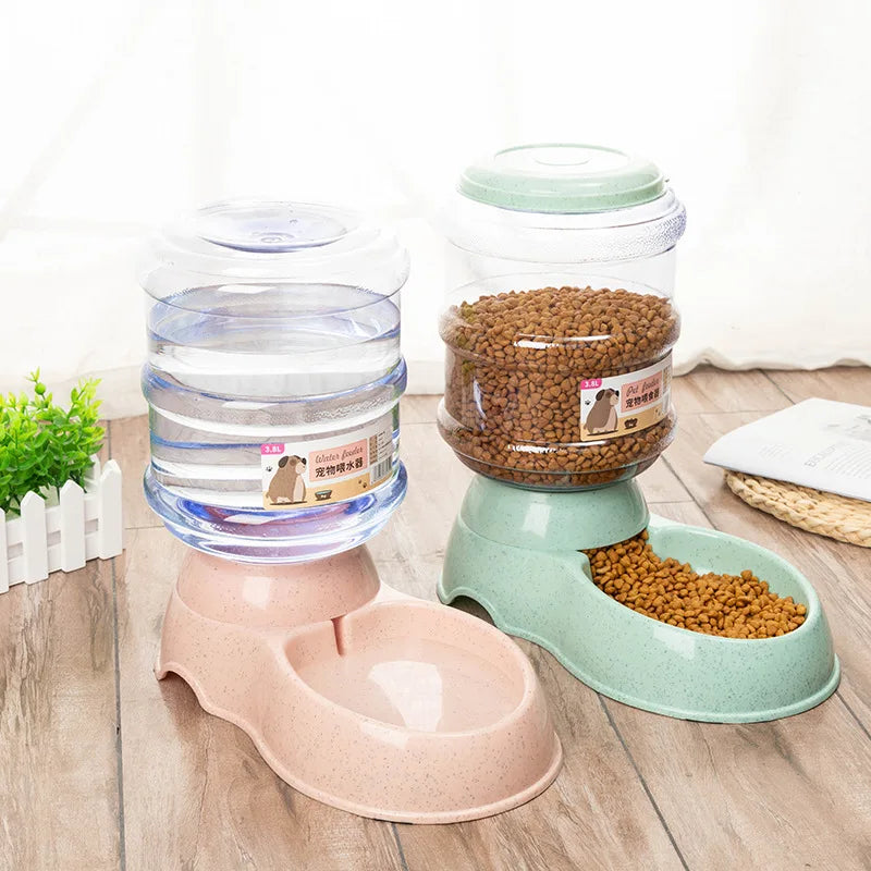 Pet Feeder – Large Capacity - Image 1