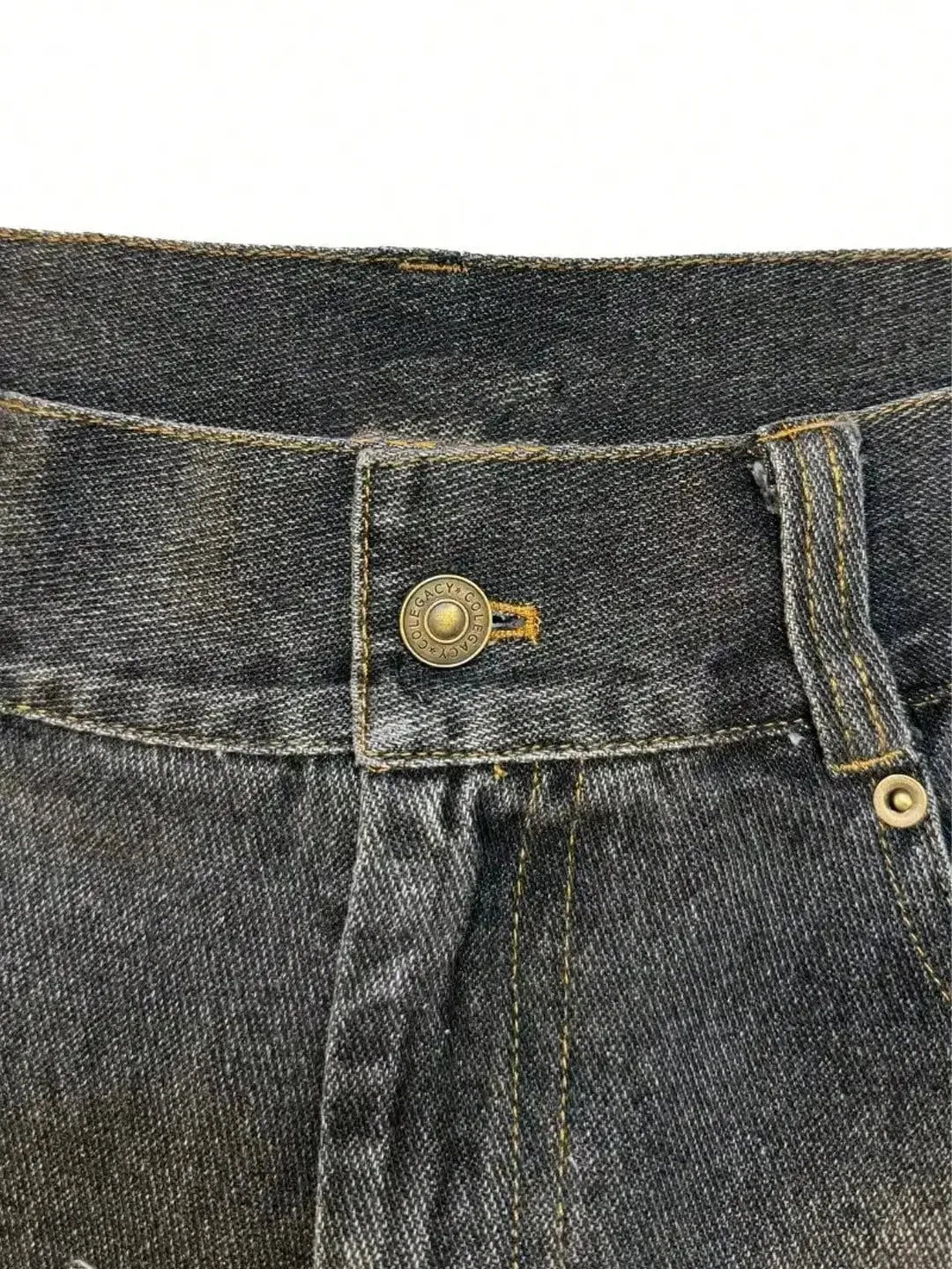 Men's loose denim shorts with retro letter print from Nova Mart, featuring street style design and casual fit.