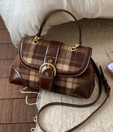 Elegant Nova Mart crossbody bag with sleek design, versatile shoulder strap, and sophisticated style for daily use.