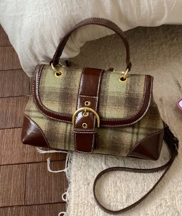 Elegant Nova Mart crossbody bag with sleek design, featuring a versatile shoulder strap and refined details.